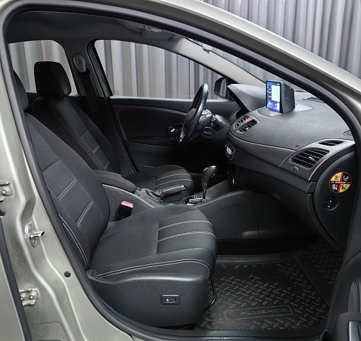 car 8