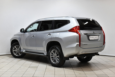 Pajero Sport, I