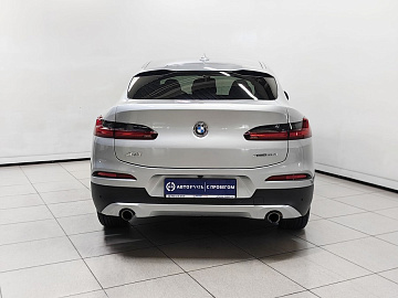 X4