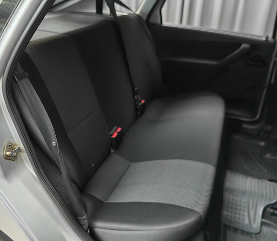 car 8