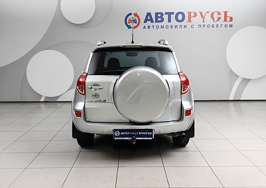 RAV4