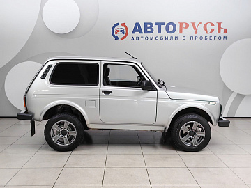 Niva Legend