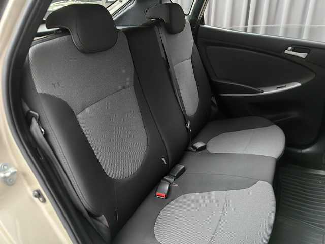 car 8