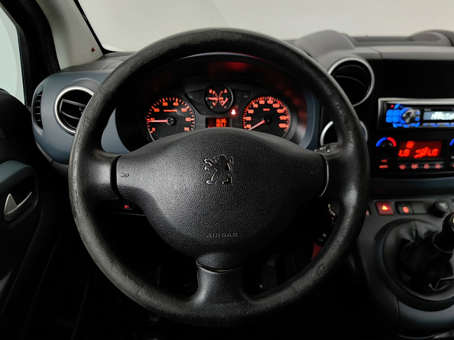 car 11