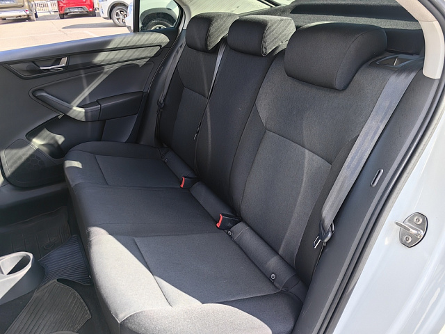 car 8
