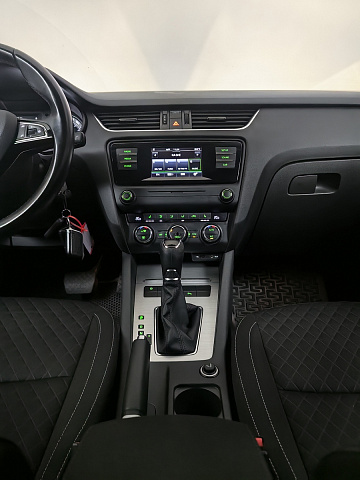 car 12