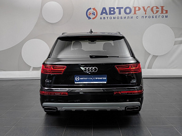 Q7