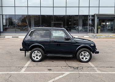 Niva Legend
