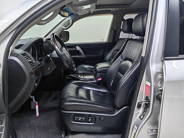 Land Cruiser, 200 Series Рестайлинг 1