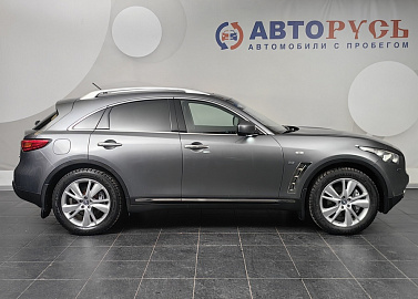 QX70