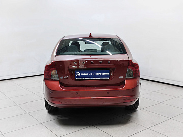 S40