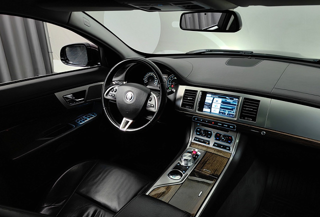 car 7