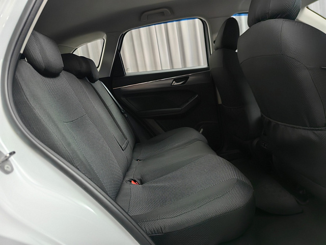car 10