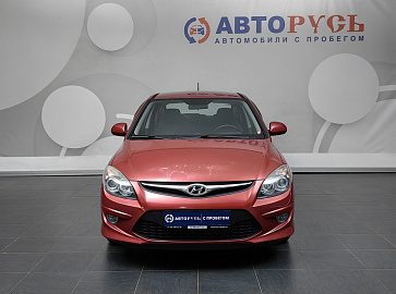 i30