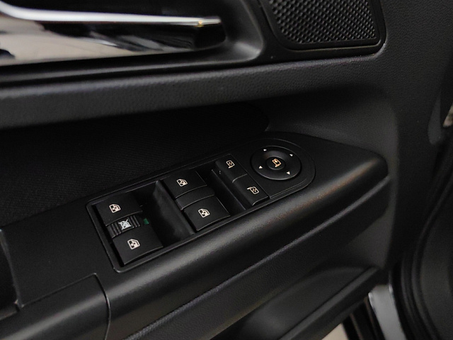 car 25