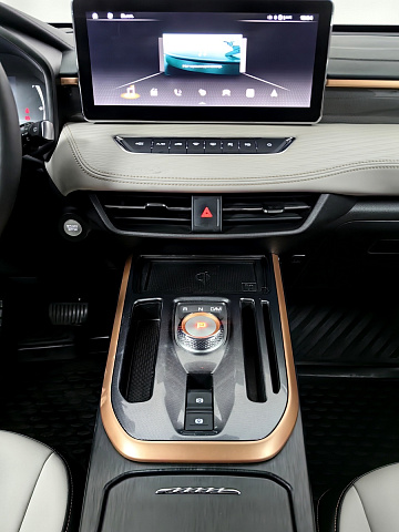 car 12