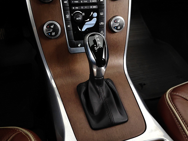 car 16