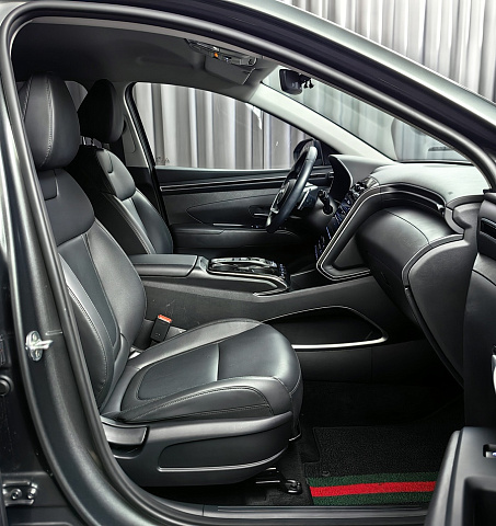 car 8