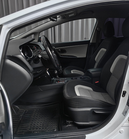car 9