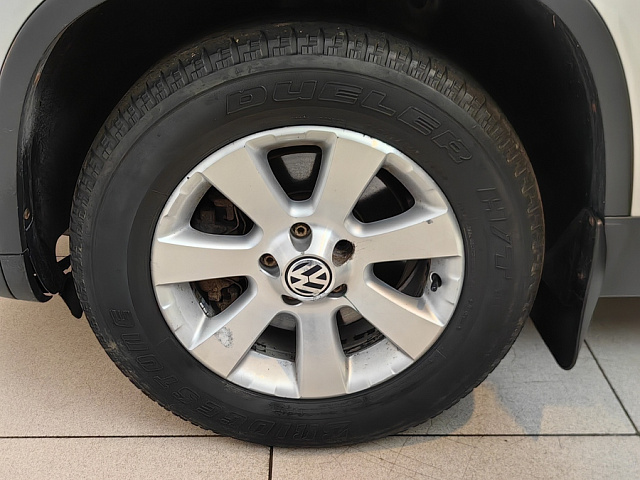 car 25