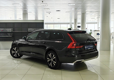 V90 Cross Country