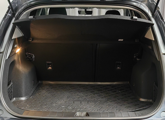 car 28