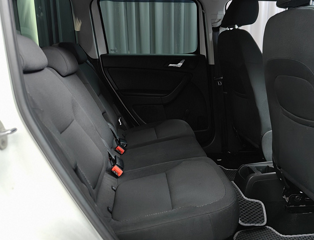 car 10