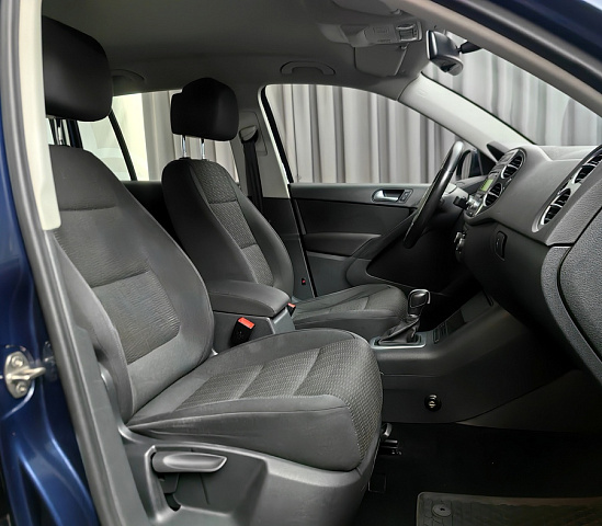 car 8