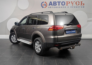 PAJERO sport
