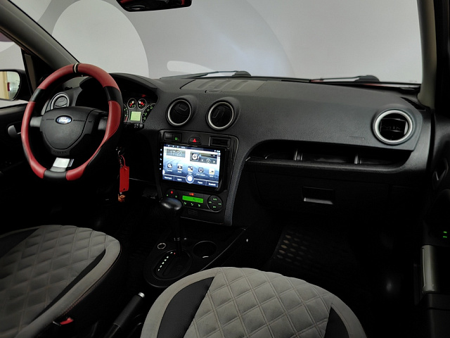 car 13