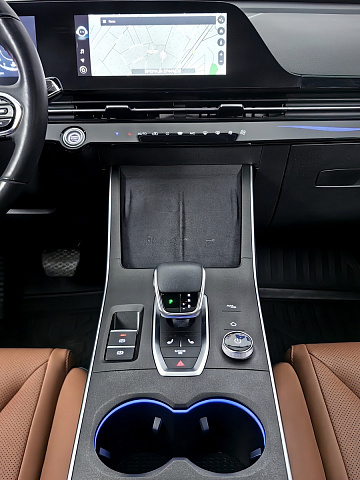 car 12