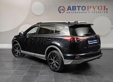 RAV4