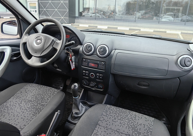 car 13