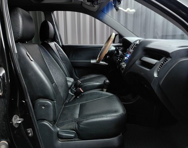 car 8