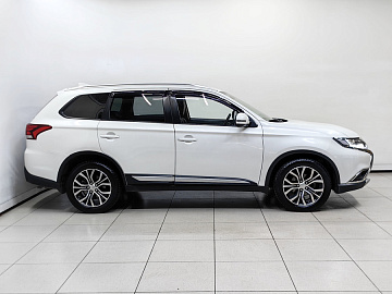 OUTLANDER