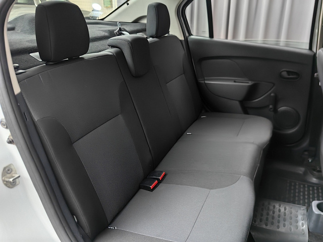 car 8