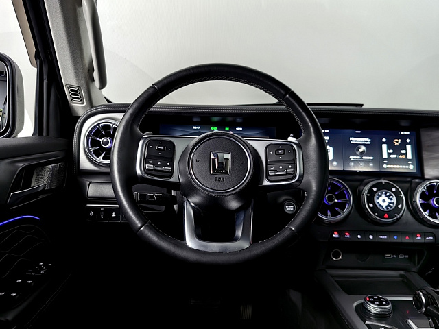 car 12