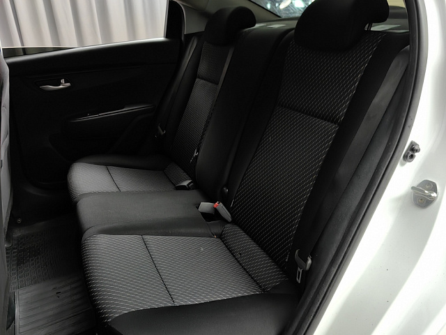 car 8