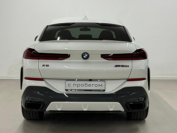 X6, III (G06)