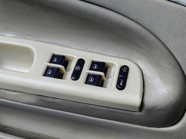 car 19