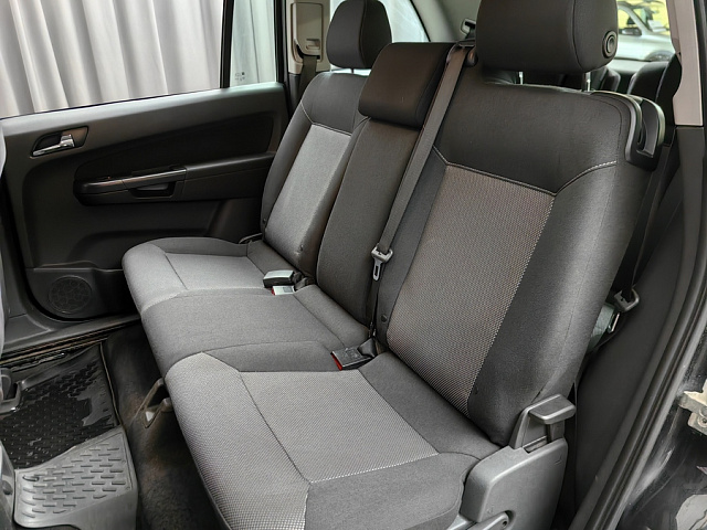 car 8