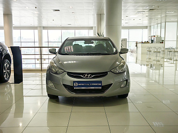 ELANTRA