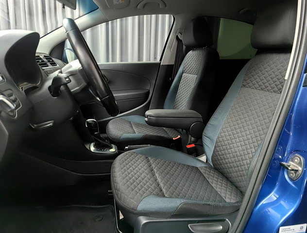car 9