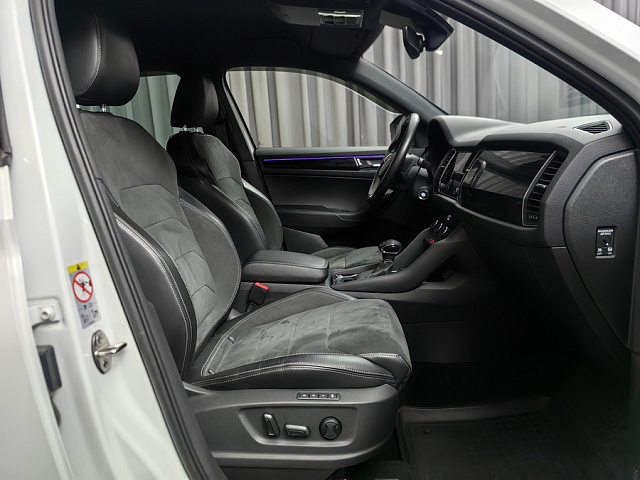 car 8