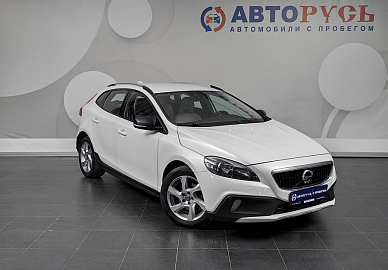 V40 Cross Country