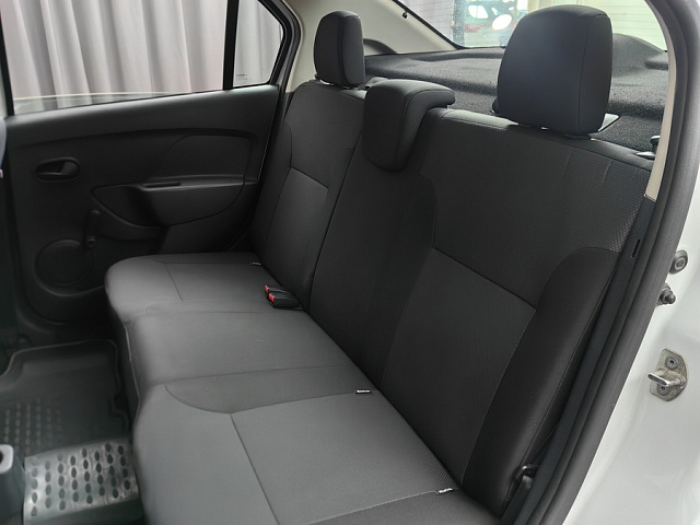car 9