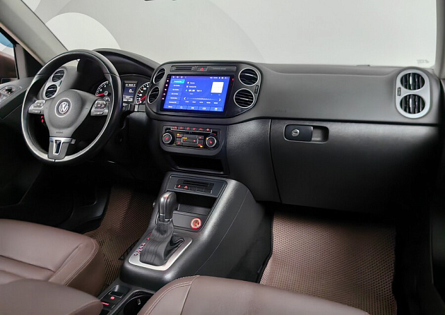 car 13