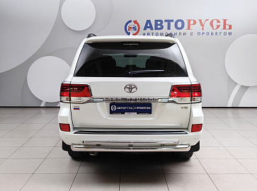 Land Cruiser