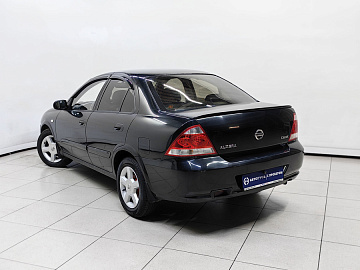 Almera Classic