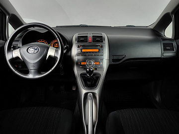 AURIS